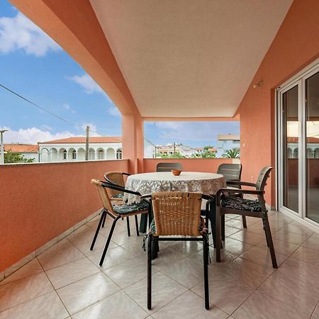 Beautiful Apartment In Vir With Wifi Ngoại thất bức ảnh
