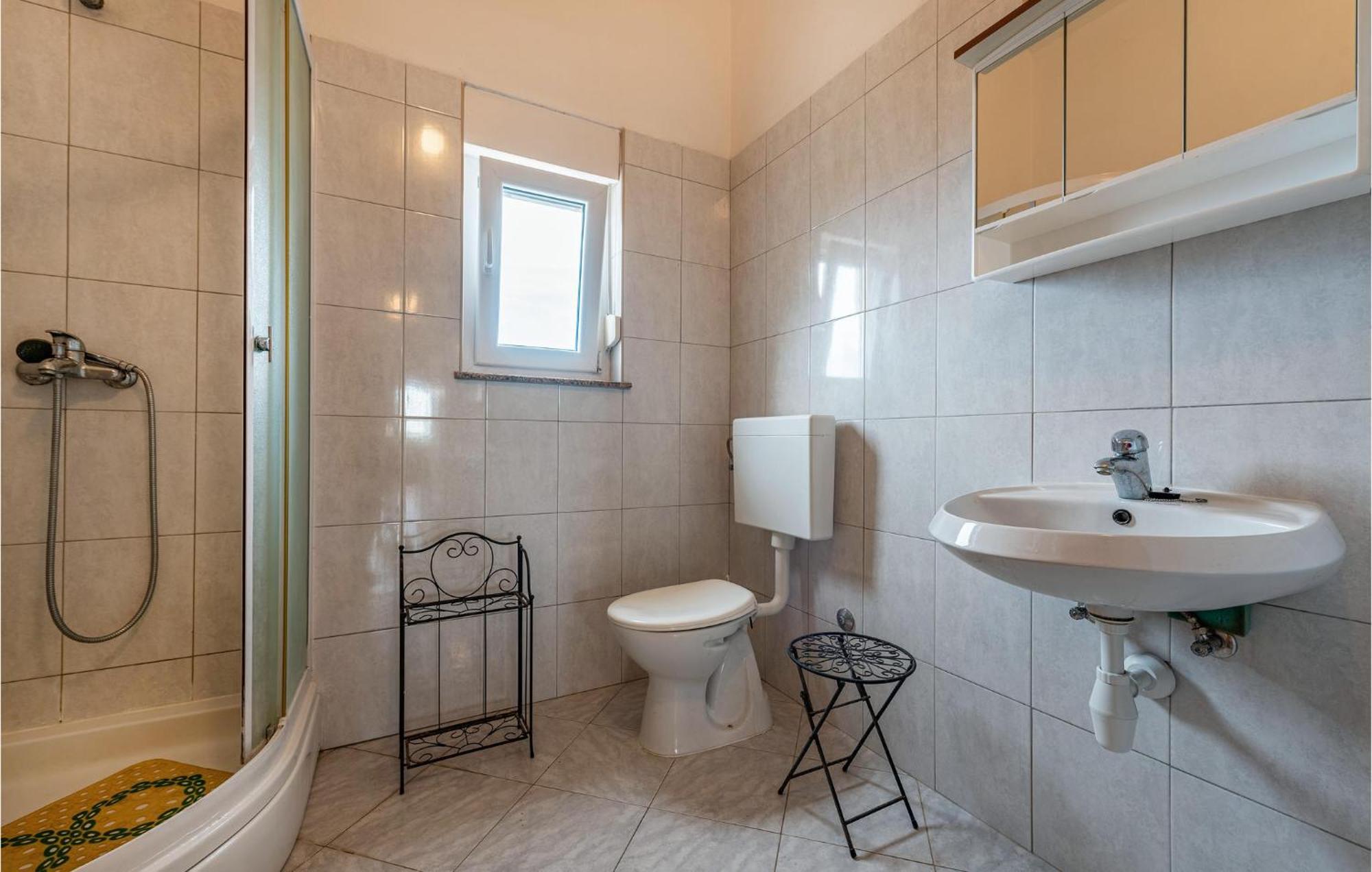Beautiful Apartment In Vir With Wifi Ngoại thất bức ảnh